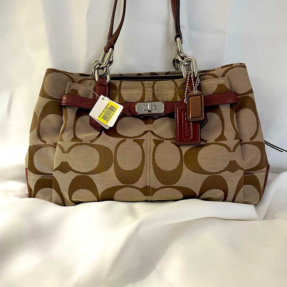 New Coach signature shoulder bag